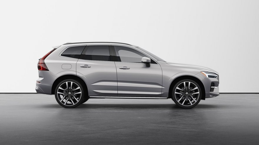 2023 Volvo XC60 Plus B4