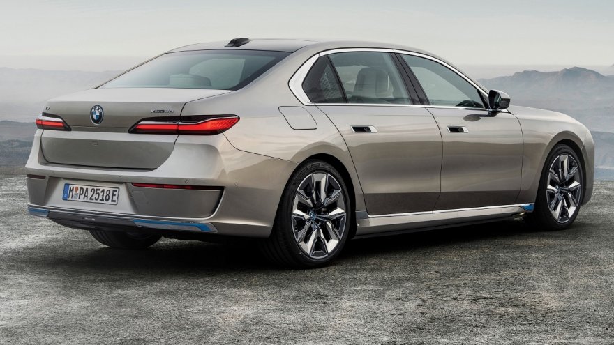 2023 BMW i7 xDrive60 Excellence