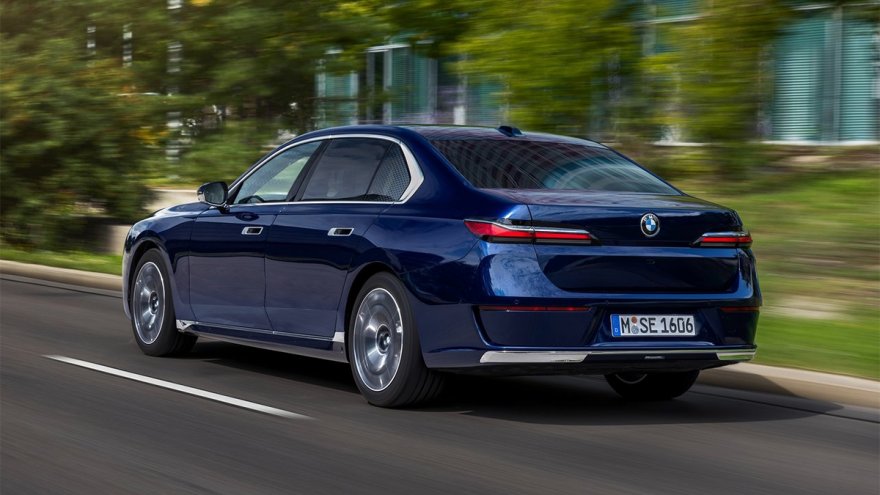 2023 BMW 7-Series 740i Excellence