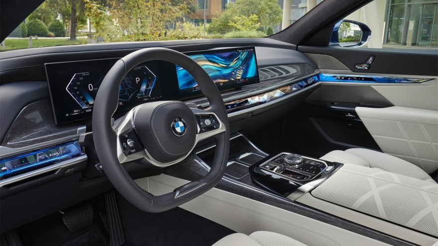 2023 BMW 7-Series 740i Luxury