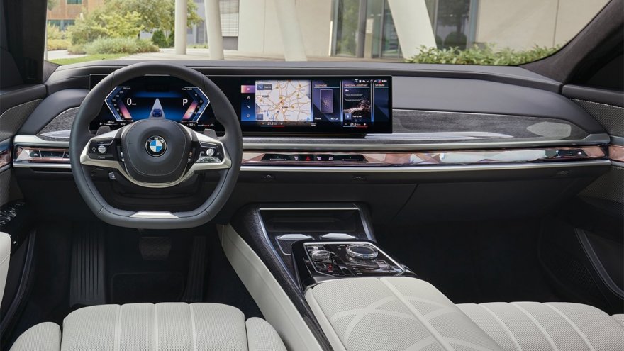 2023 BMW 7-Series 735i Luxury