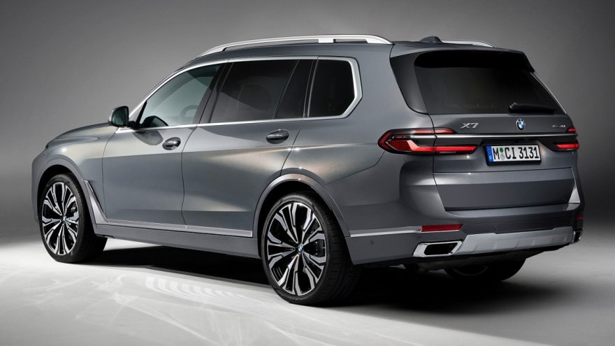 2023 BMW X7 xDrive40i