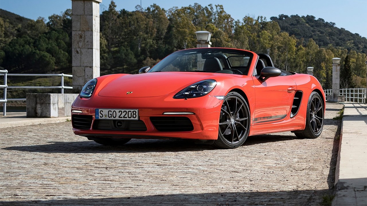 2023 Porsche Boxster T