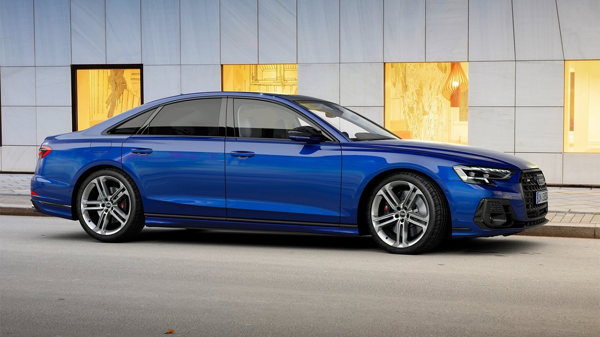 2022 Audi A8 S8