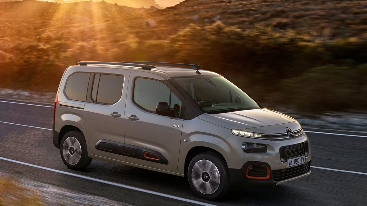 2023 Citroen Berlingo Feel M五人座Modutop全景玻璃車頂