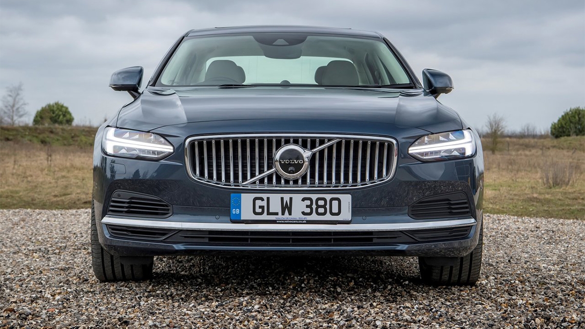 2022 Volvo S90 B4 Momentum