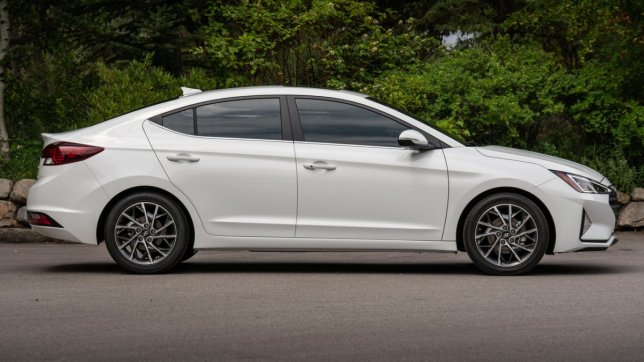 2021 Hyundai Elantra 驚艷旗艦型