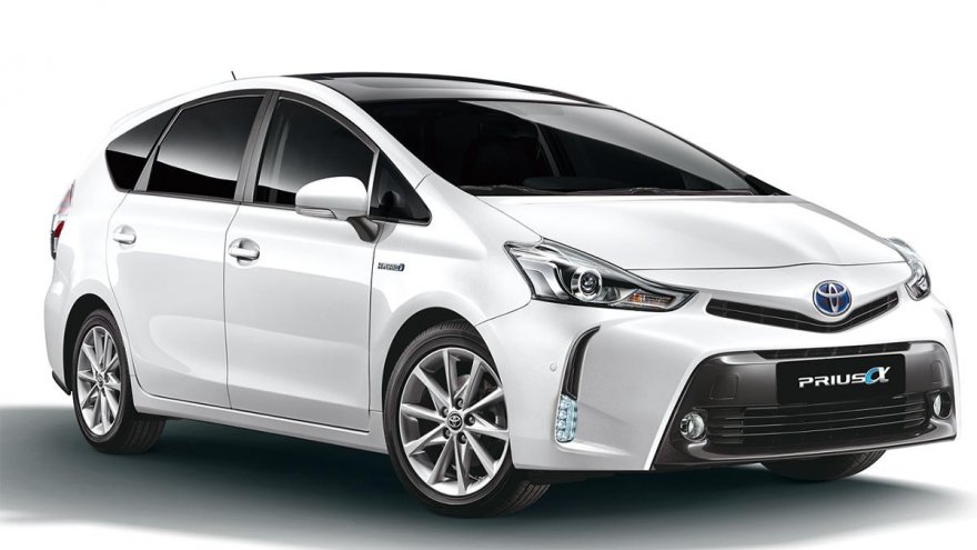 2019 Toyota Prius Alpha