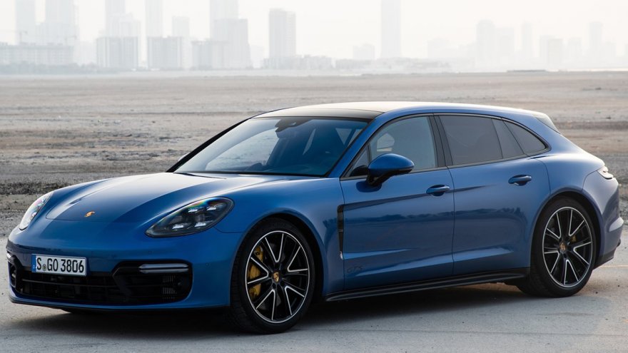 2020 Porsche Panamera Sport Turismo GTS