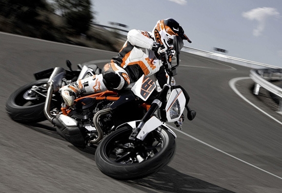 KTM_Duke_690