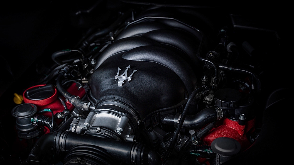 Maserati_GranCabrio_Sport