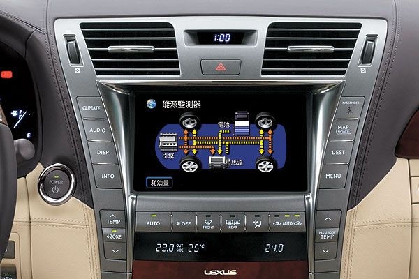 Lexus_LS_600hL 皇家限定四人座