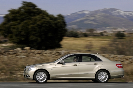 M-Benz_E-Class Sedan_E200 BlueEFFICIENCY Elegance