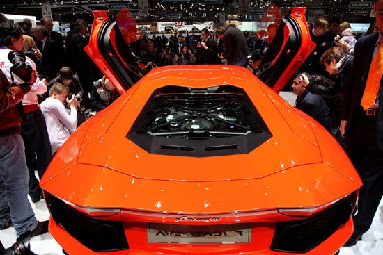 Lamborghini_Aventador_LP 700-4