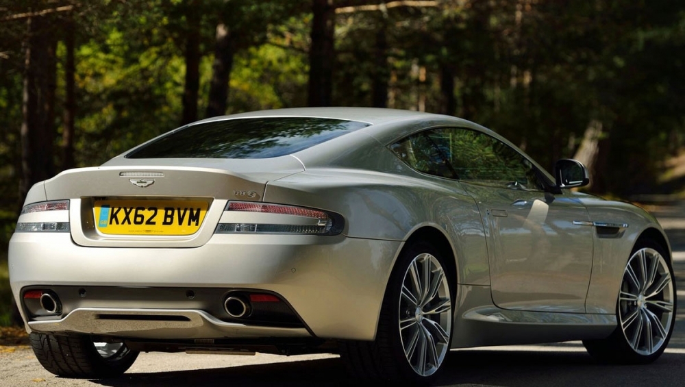 Aston Martin_DB9_6.0 V12