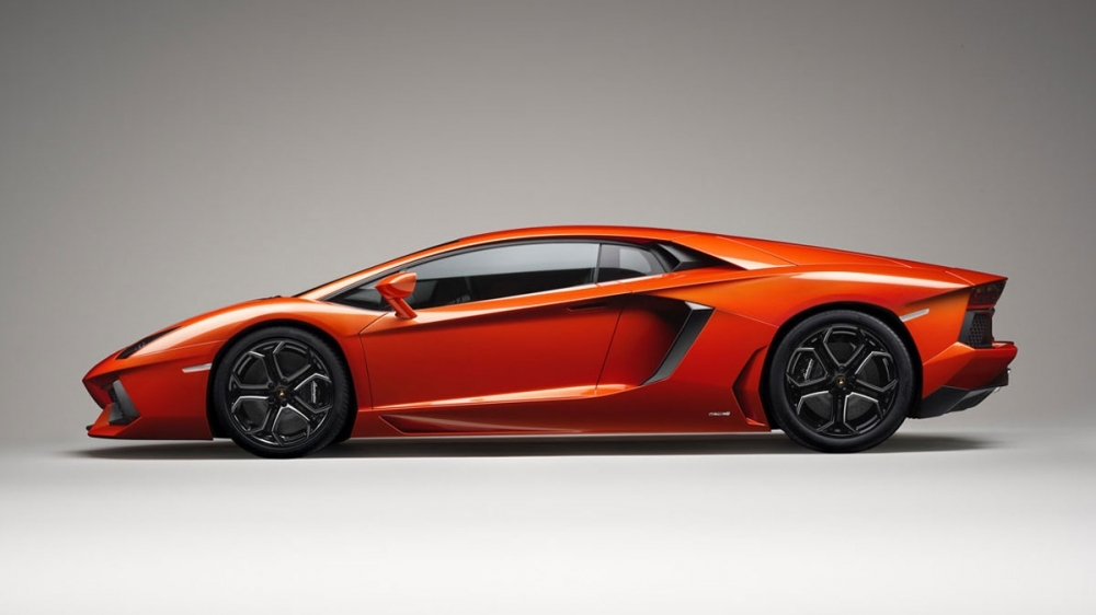 Lamborghini_Aventador_LP 700-4