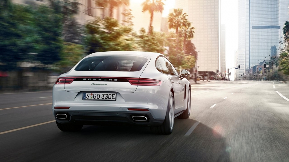 2019 Porsche Panamera 4 E-Hybrid