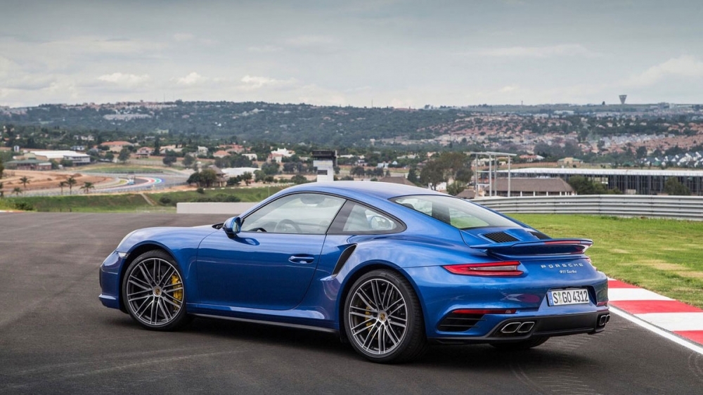 2019 Porsche 911 Turbo Coupe