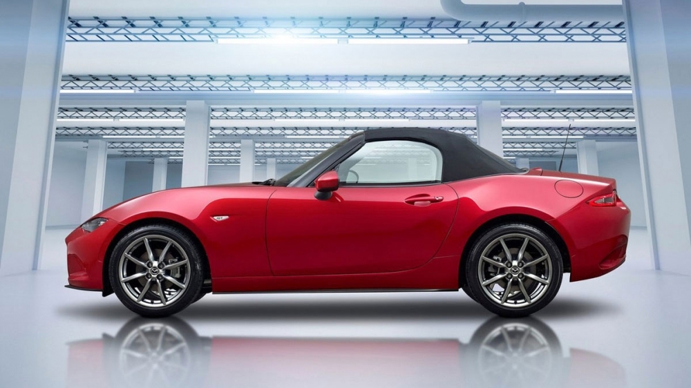 Mazda_MX-5_2.0