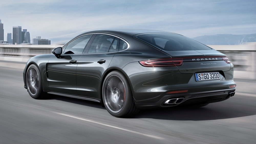 Porsche_Panamera_Turbo