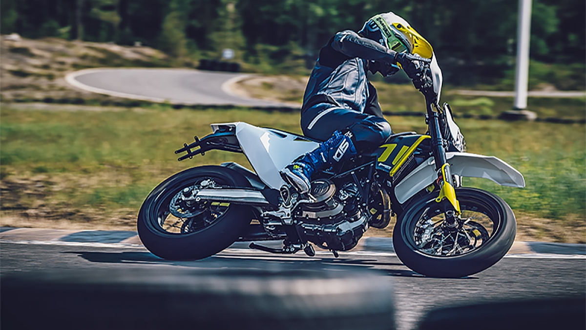 2022 Husqvarna Supermoto 701 ABS