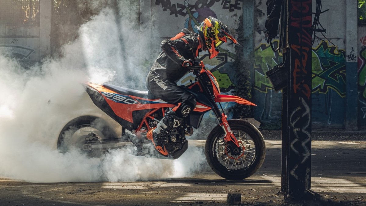 2023 KTM 690 SMC R ABS