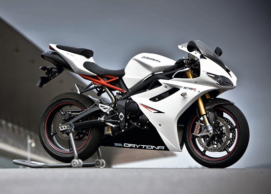 Triumph_Daytona_675R