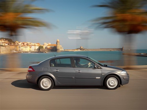 Renault_Megane Sedan_1.9 dCi Turbo