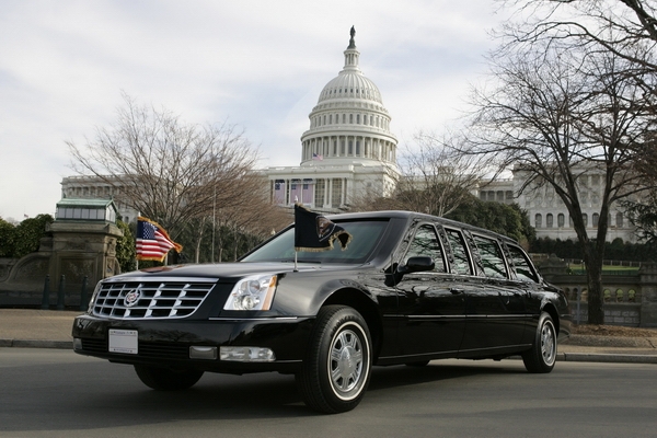 Cadillac_DTS_4.6 Armor 川普