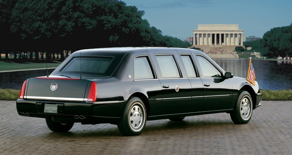 Cadillac_DTS_4.6 Armor 川普