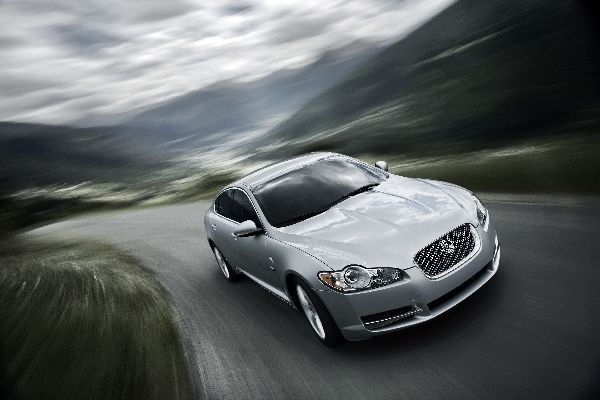 Jaguar_XF_3.0 TDV6