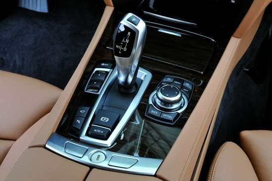 BMW_7-Series_740i