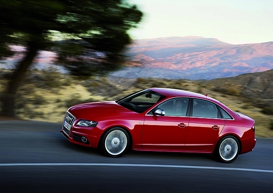 Audi_A4 Sedan_S4