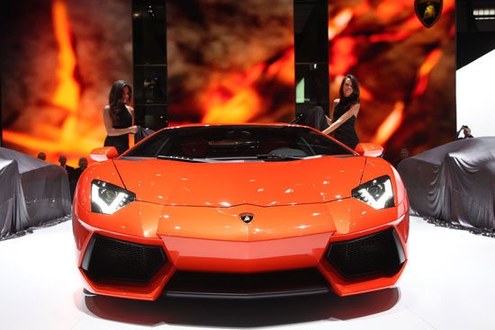 Lamborghini_Aventador_LP 700-4