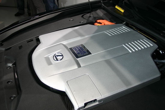 Lexus_LS_600hL OTTOMAN