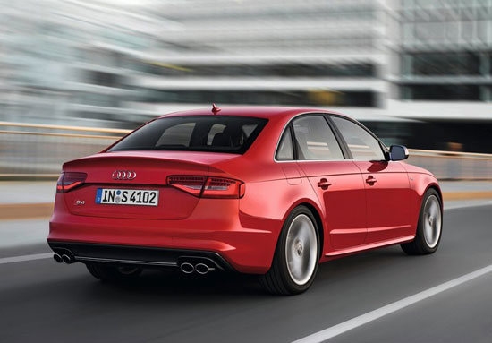 Audi_A4 Sedan_S4