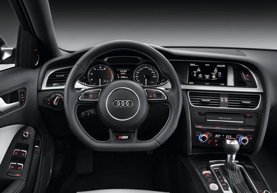 Audi_A4 Sedan_S4