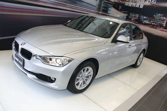 BMW_3-Series Sedan_316i