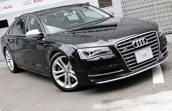 Audi_A8_S8 4.0 TFSI quattro