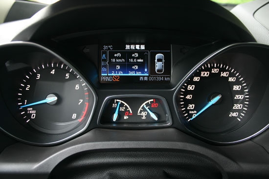 Ford_Kuga_1.6雅緻型