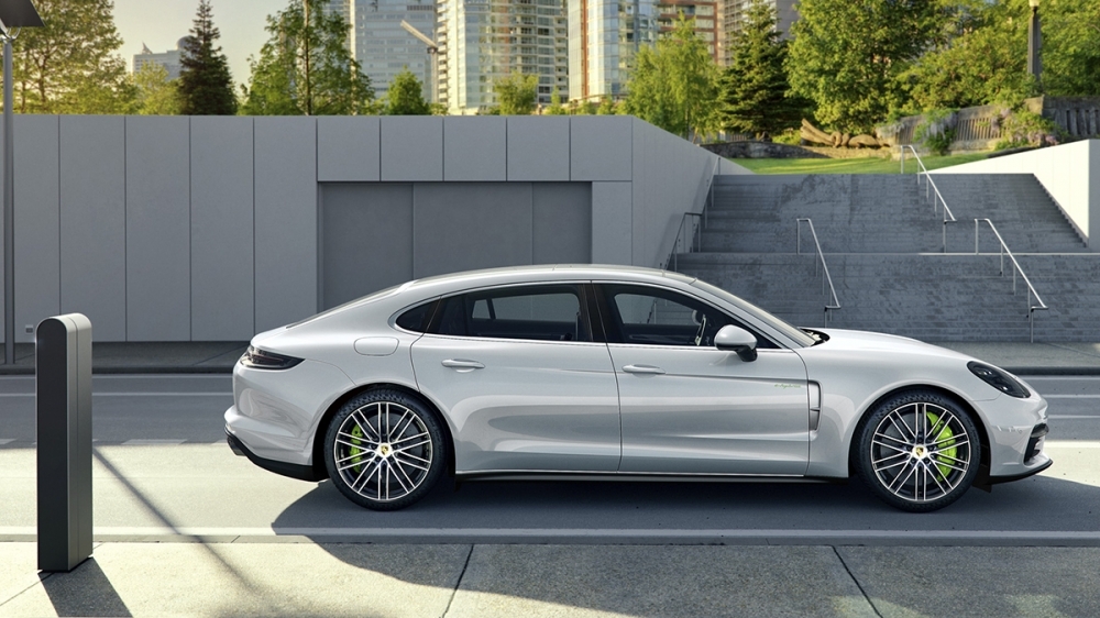 Porsche_Panamera_4 E-Hybrid Executive