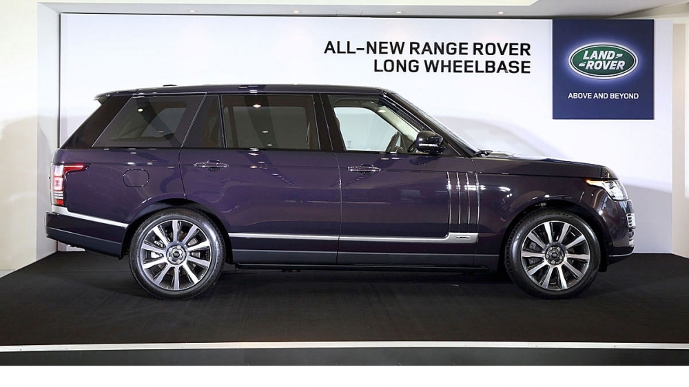 Land Rover_Range Rover_5.0 V8 SC Autobiography Black LWB