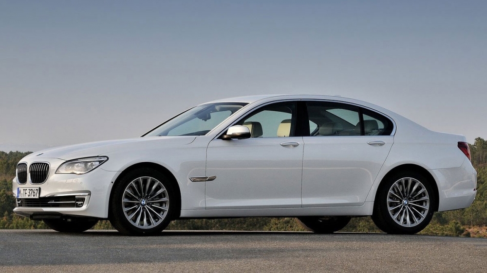 BMW_7-Series_740Li