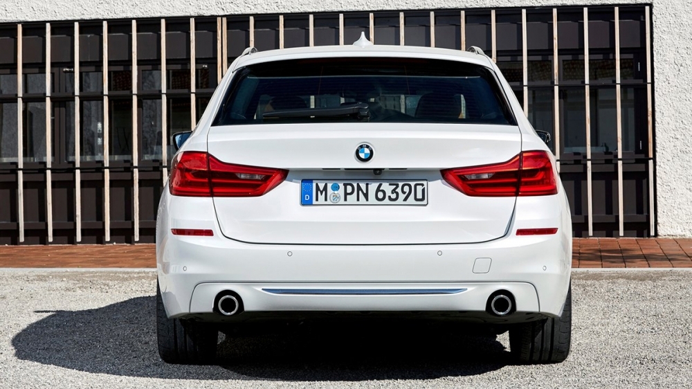 BMW_5-Series Touring_520i Luxury