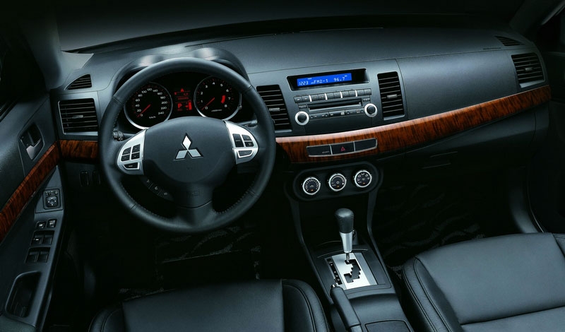 Mitsubishi_Lancer _Fortis 1.8豪華型