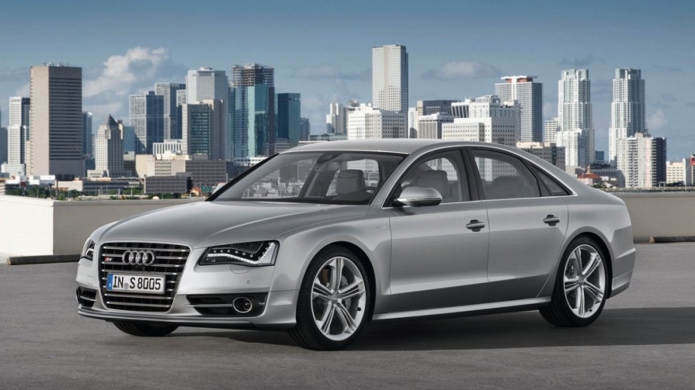 Audi_A8_S8