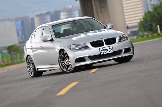 2010 BMW 3-Series Sedan 330i