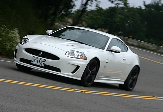 2011 Jaguar XKR