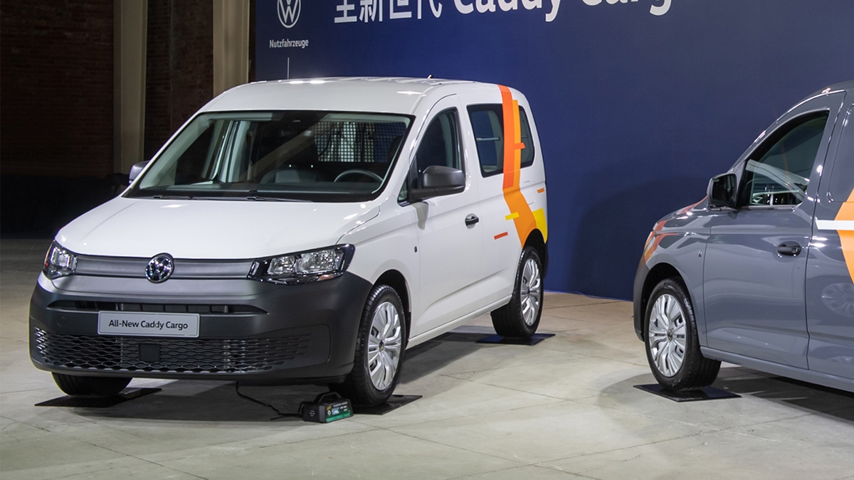 2023 Volkswagen Caddy Cargo短軸自排