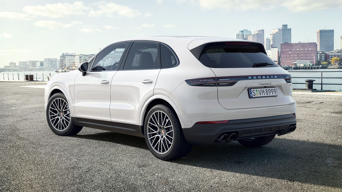 2023 Porsche Cayenne S Platinum Edition